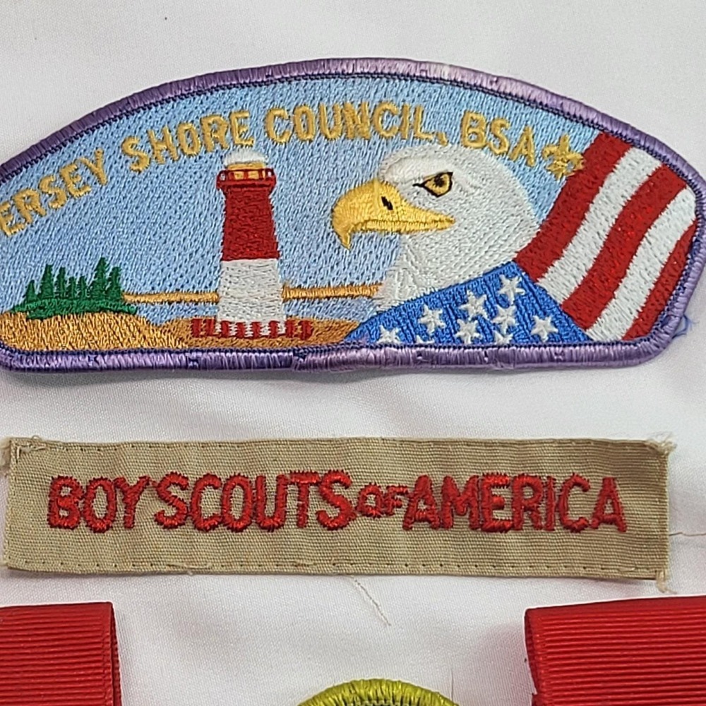 Jersey Shore Council New Jersey BSA Shoulder Patch w. Red Epaulettes, Art Badge - Picture 4 of 7